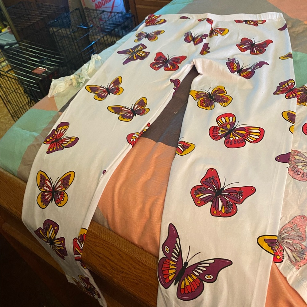 2X two piece outfit never worn